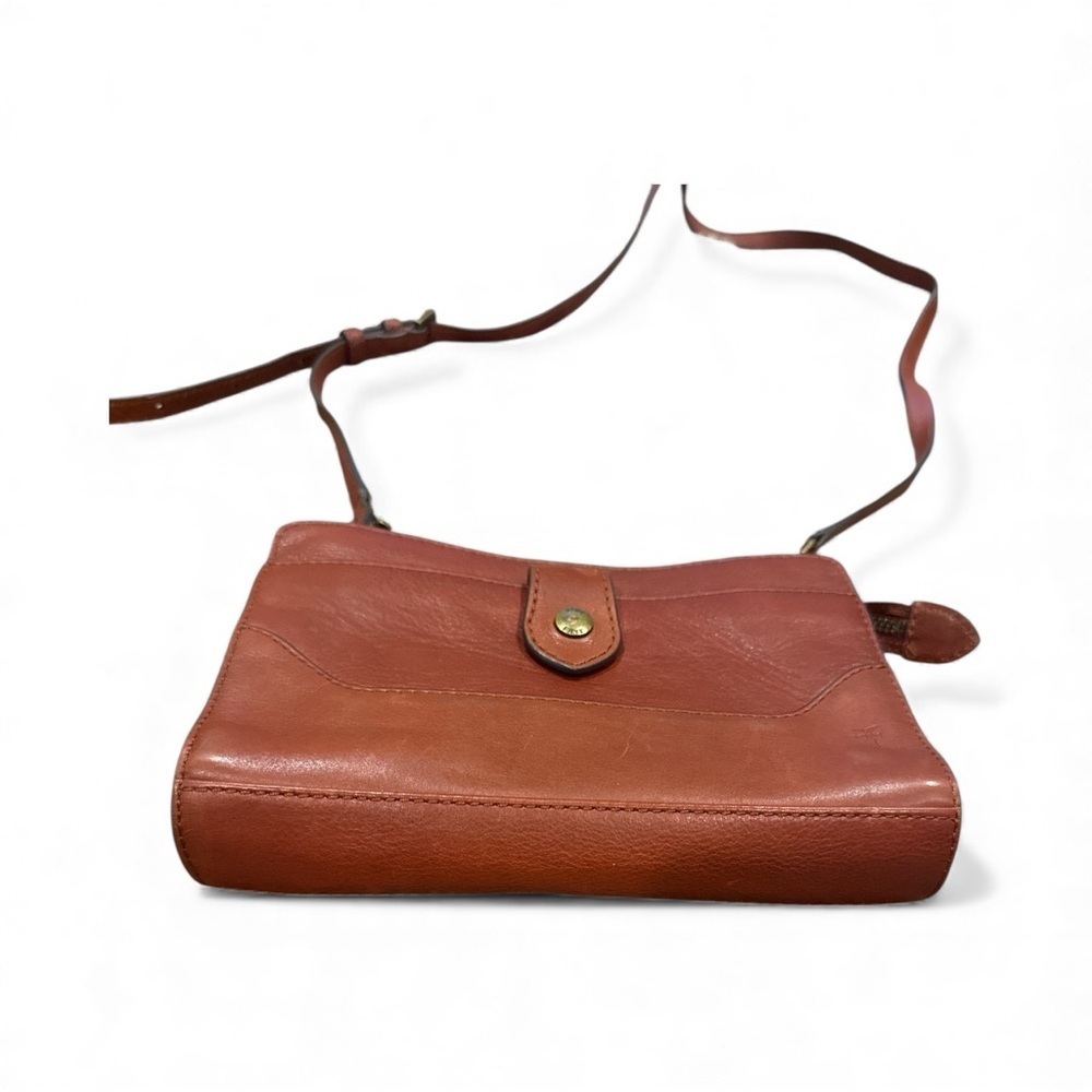 Fyre Chic Tan Leather Crossbody Bag - Picture 4 of 8